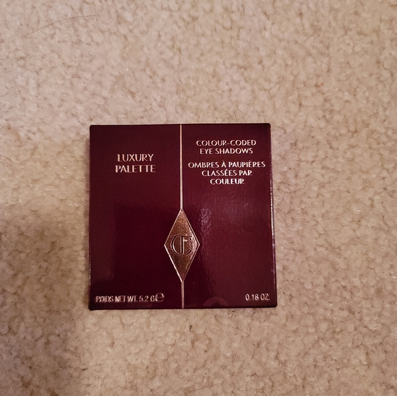 Charlotte Tilbury "Walk of No Shame" Eyeshadow - Picture 5 of 8